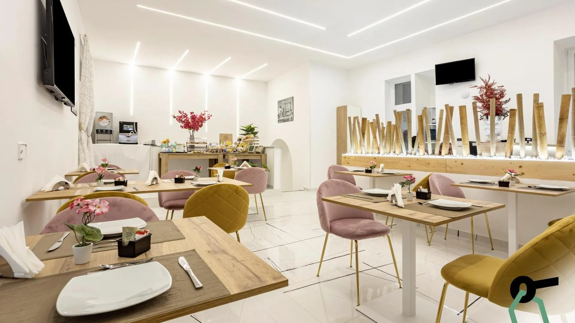 Hotiday Room Collection - Napoli Centro Storico Naples