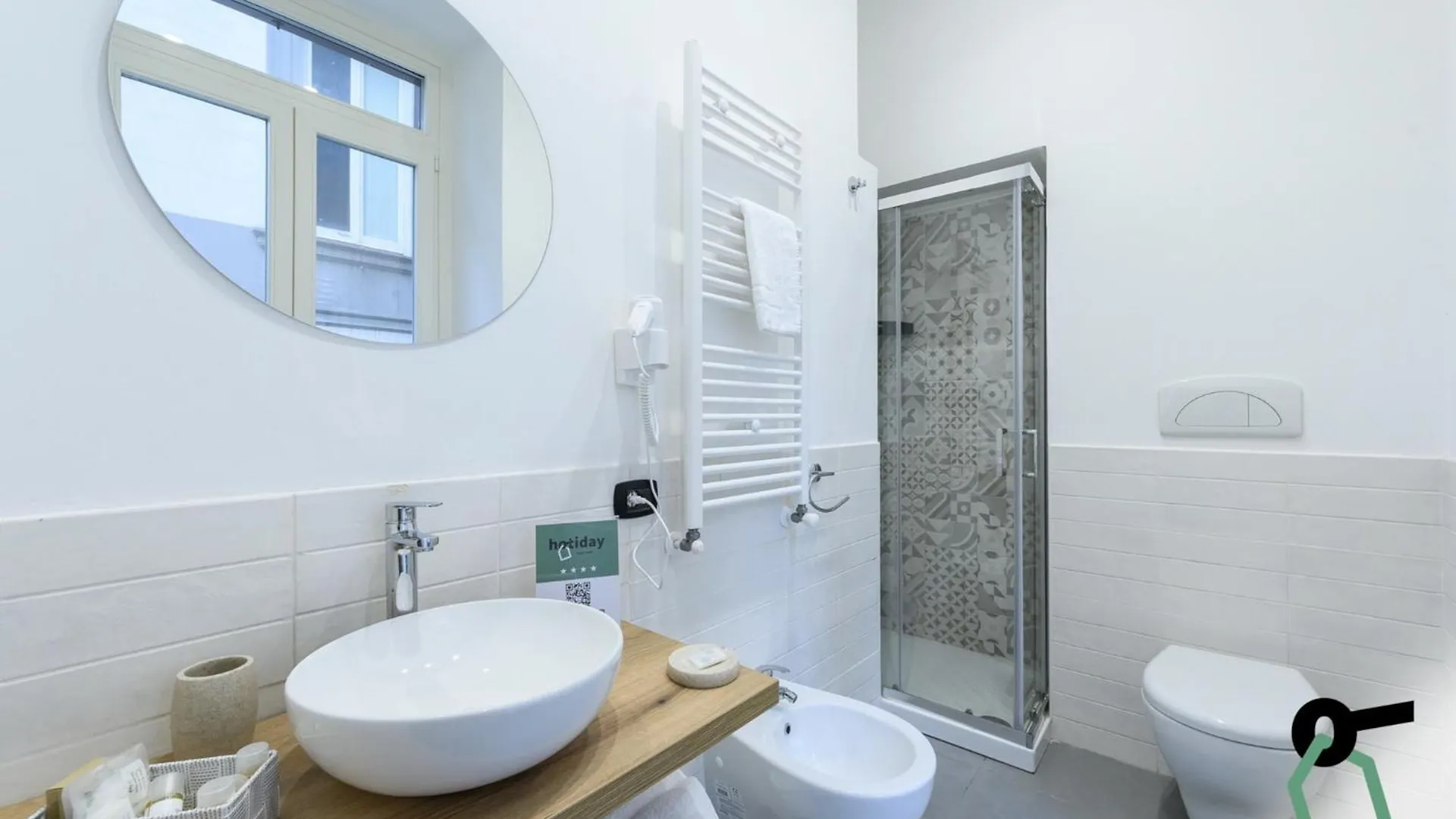 Hotiday Room Collection - Napoli Centro Storico Aparthotel